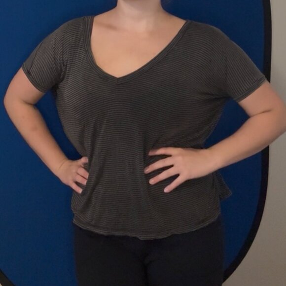 Brandy Melville Dark Grey Striped Top, One Size - Picture 5 of 5